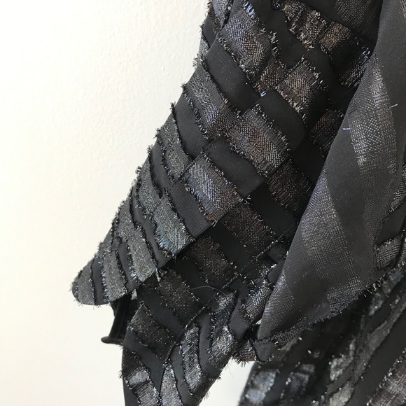 Elie Tahari silk ruffle black metallic shirt - Picture 3 of 10